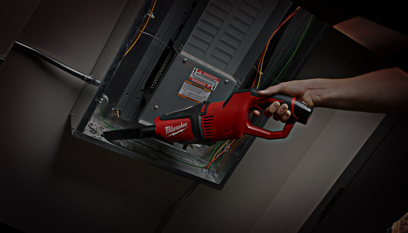 Milwaukee M12 Vacuums