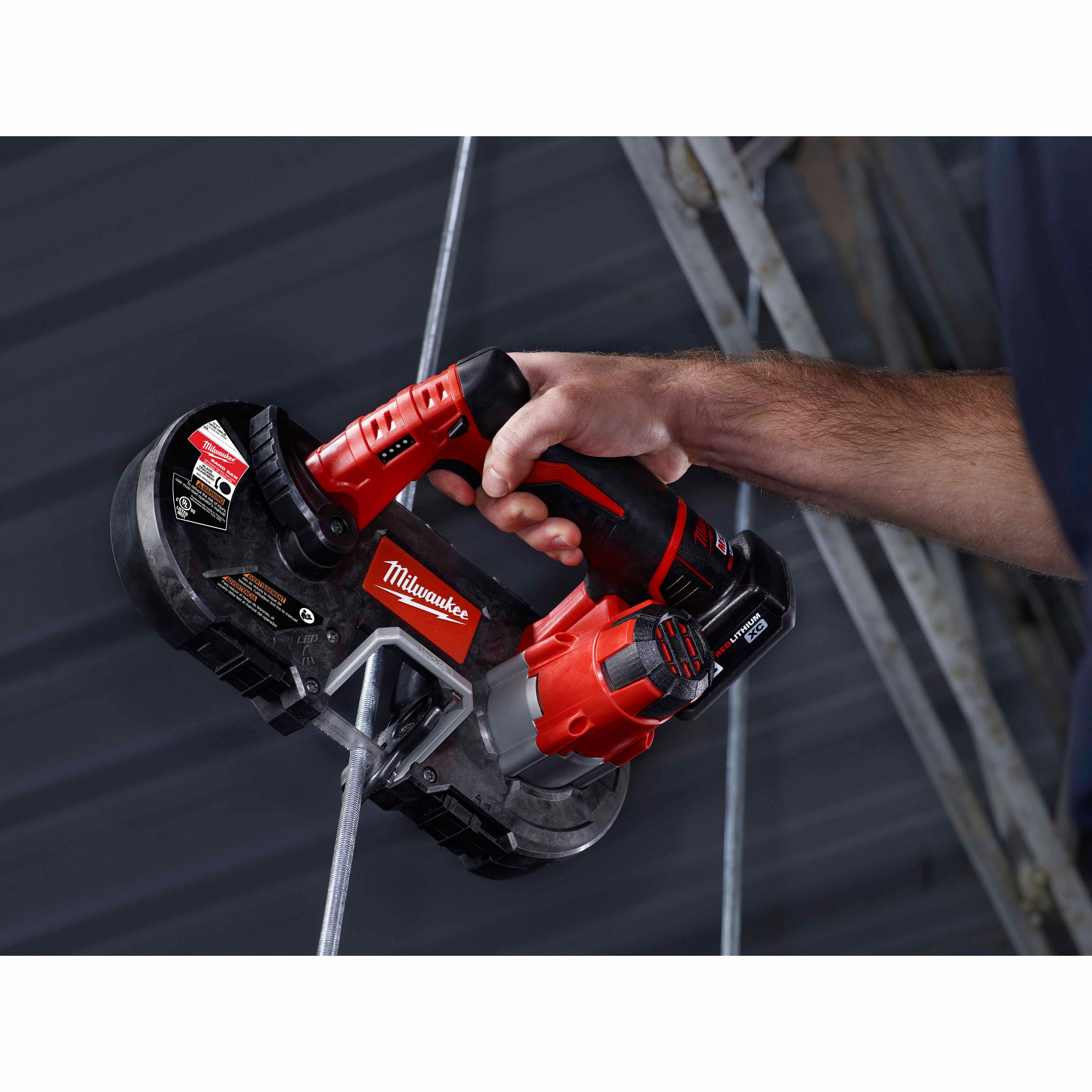 Milwaukee 2429-21XC M12™ Sub-Compact Band Saw Kit - 19