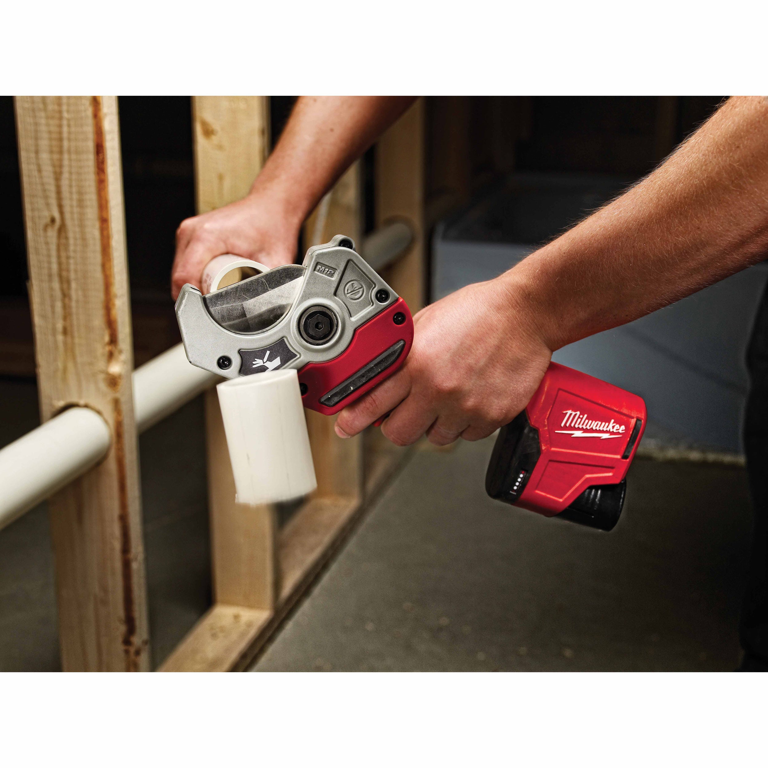 Milwaukee 2470-21 M12 Cordless PVC Shear Kit with 1 Battery - 6