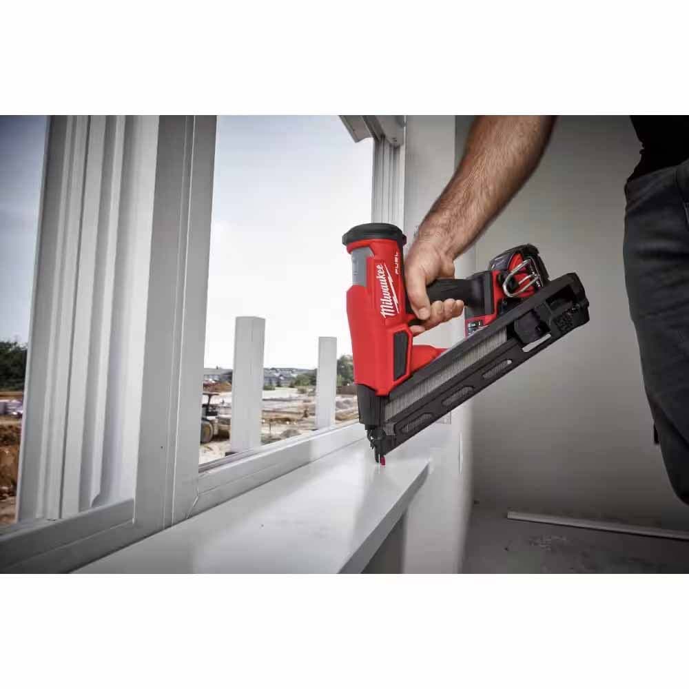 Milwaukee 2839-21HO M18 FUEL Lithium-Ion Brushless Cordless Gen II 15-Gauge Angled Finish Nailer With M18 with 3.0Ah Battery and Charger - 8