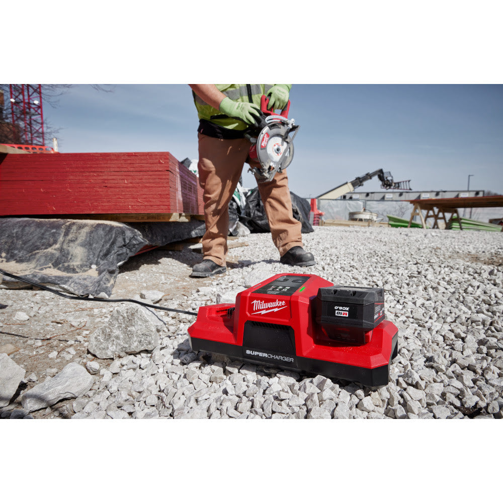 Milwaukee 48-59-1815 M18 Dual Bay Simultaneous Super Charger - 8