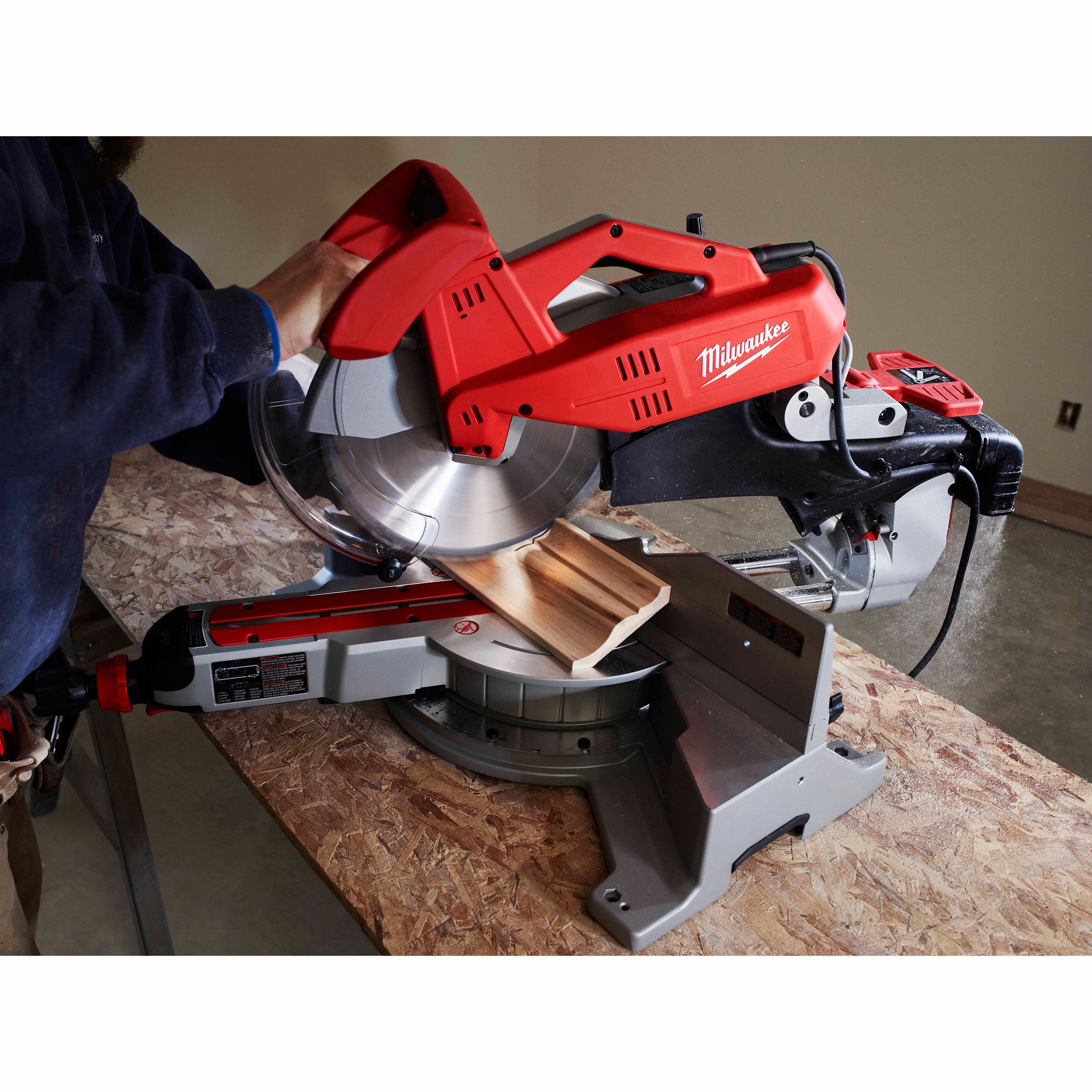 Milwaukee 6955-20 12" Dual-Bevel Sliding Compound Miter Saw - 3